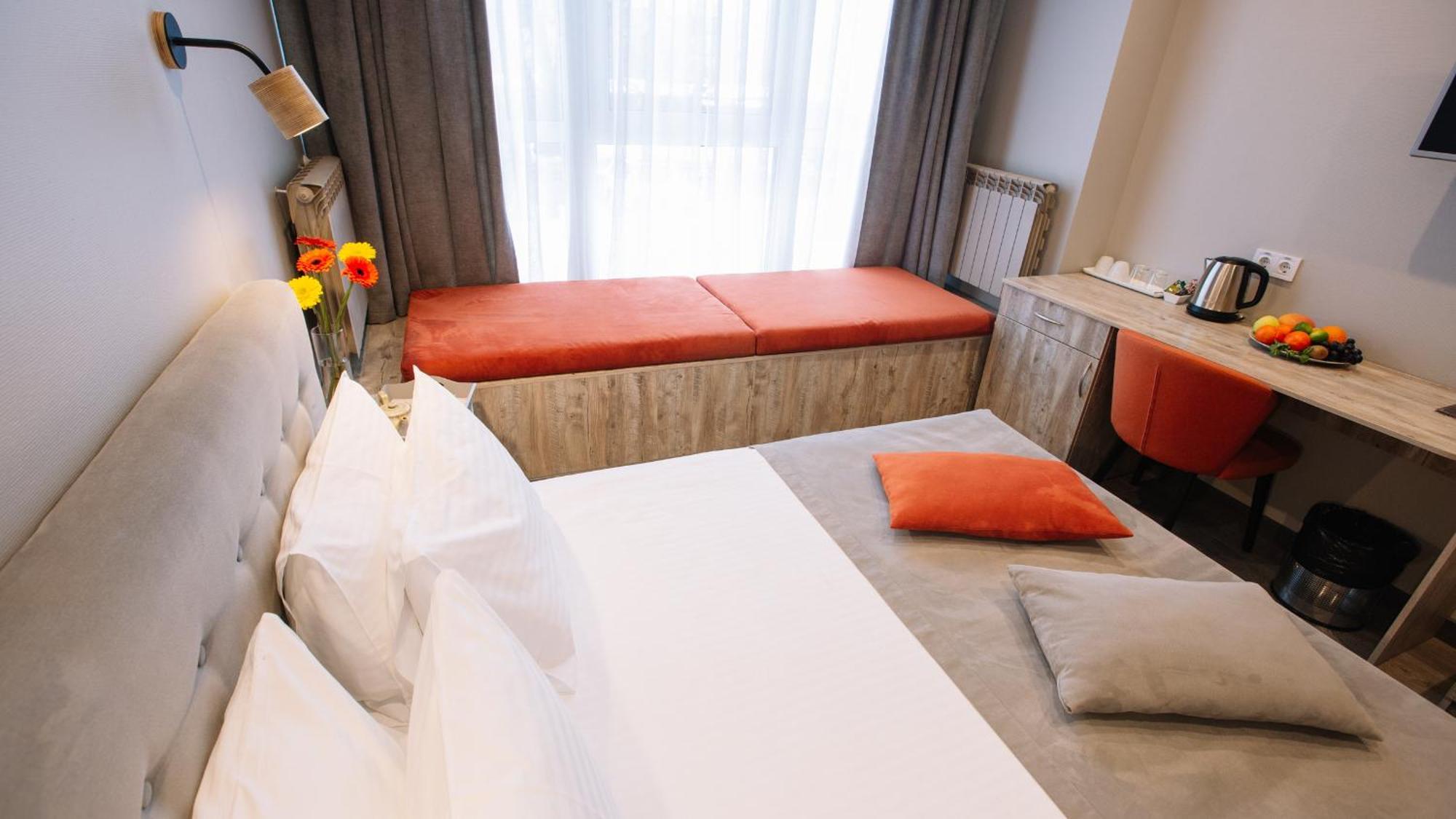 Time Hotel Kiev Ngoại thất bức ảnh