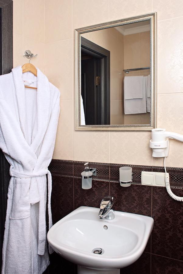 Time Hotel Kiev Ngoại thất bức ảnh