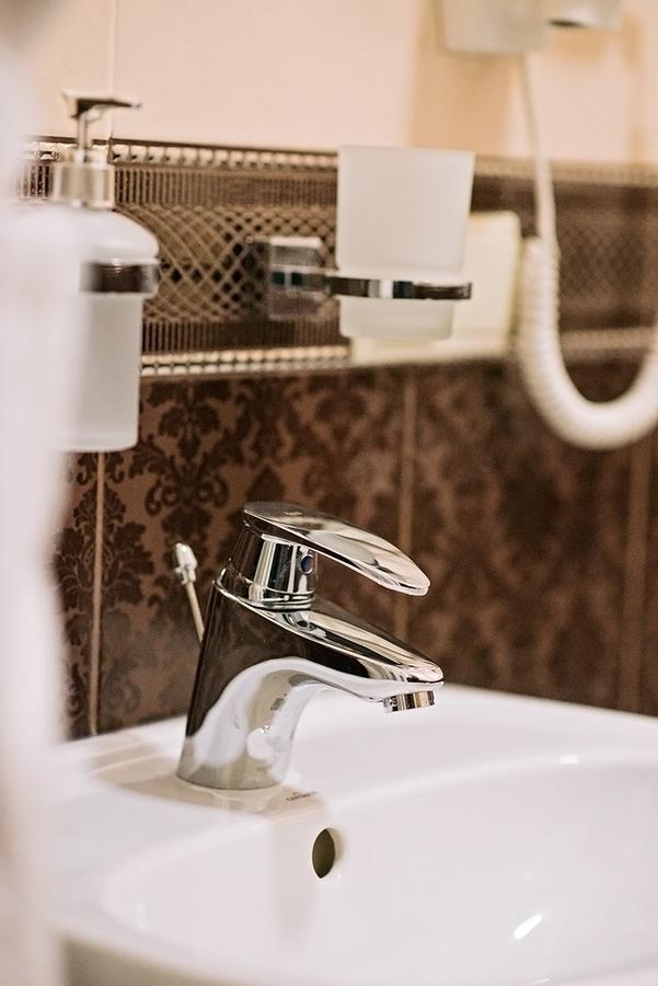 Time Hotel Kiev Ngoại thất bức ảnh